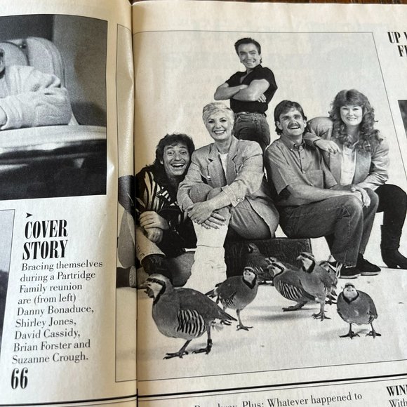 2/$15💙 1993 People Magazine, November, EUC! - Picture 3 of 8